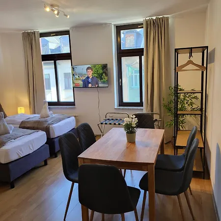 Appartement Bahnhofsnahes 8 Mit Boxspringbetten, Tv, Wifi, Balkon Chemnitz
