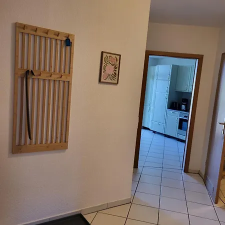 Bahnhofsnahes 8 Mit Boxspringbetten, Tv, Wifi, Balkon Appartement
